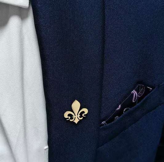 Retro Gold Brooch And Cufflinks Set