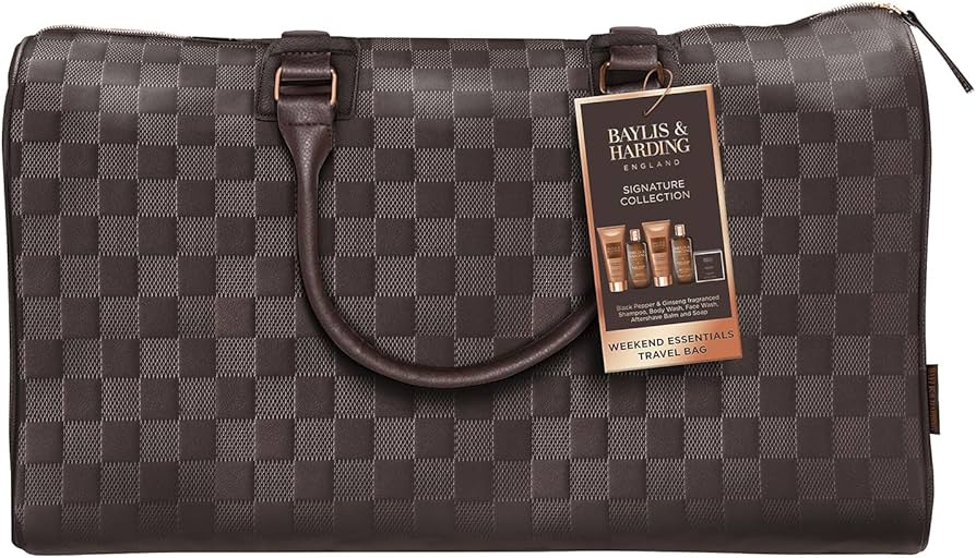 Baylis & Harding Black Pepper & Ginseng Men's Weekend Essentials Travel Bag Gift Set