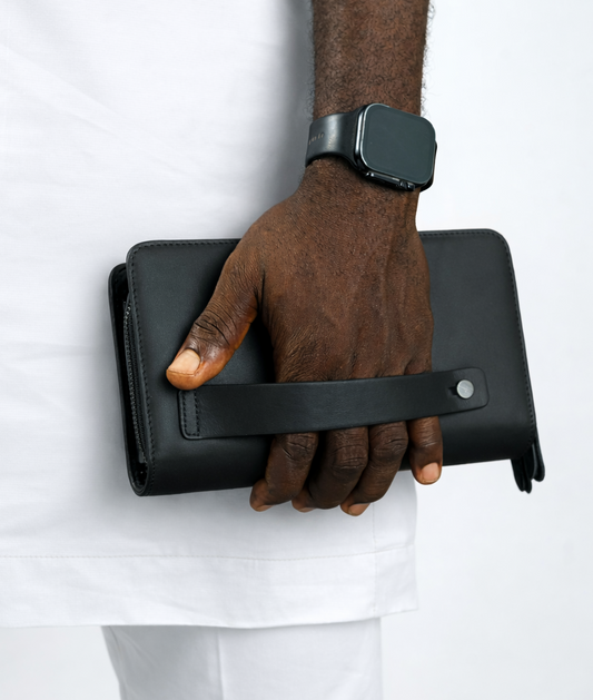 Nomad Leather Purse